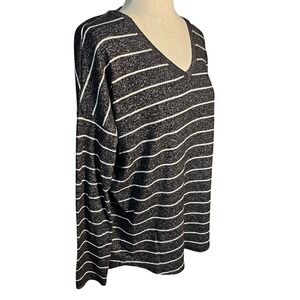 Well Worn Brand Striped V-Neck Viscose Sweater Black and White Neutral Size Med